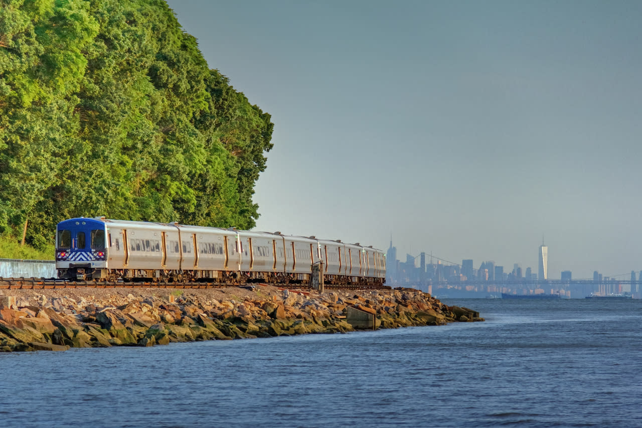 Hudson Line, Courtesy of MTA Metro-North Railroad, Photo by Frank English