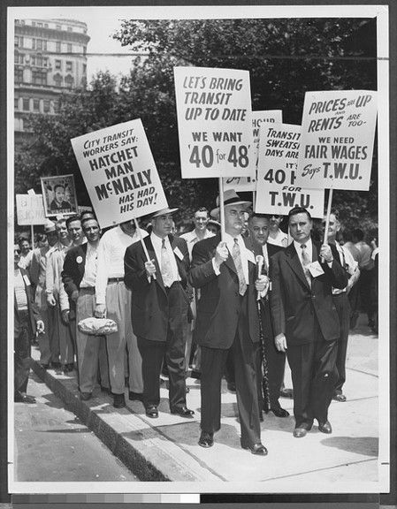 On the line, 1951, WORK_0904, Brooklyn Daily Eagle Photographs, Brooklyn Collection; Brooklyn Public Library.