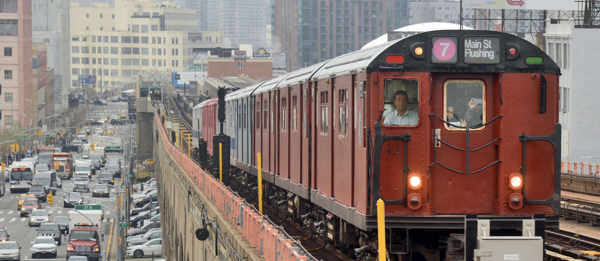 Train of Many Colors operating on the 7 line in celebration of the line's centennial