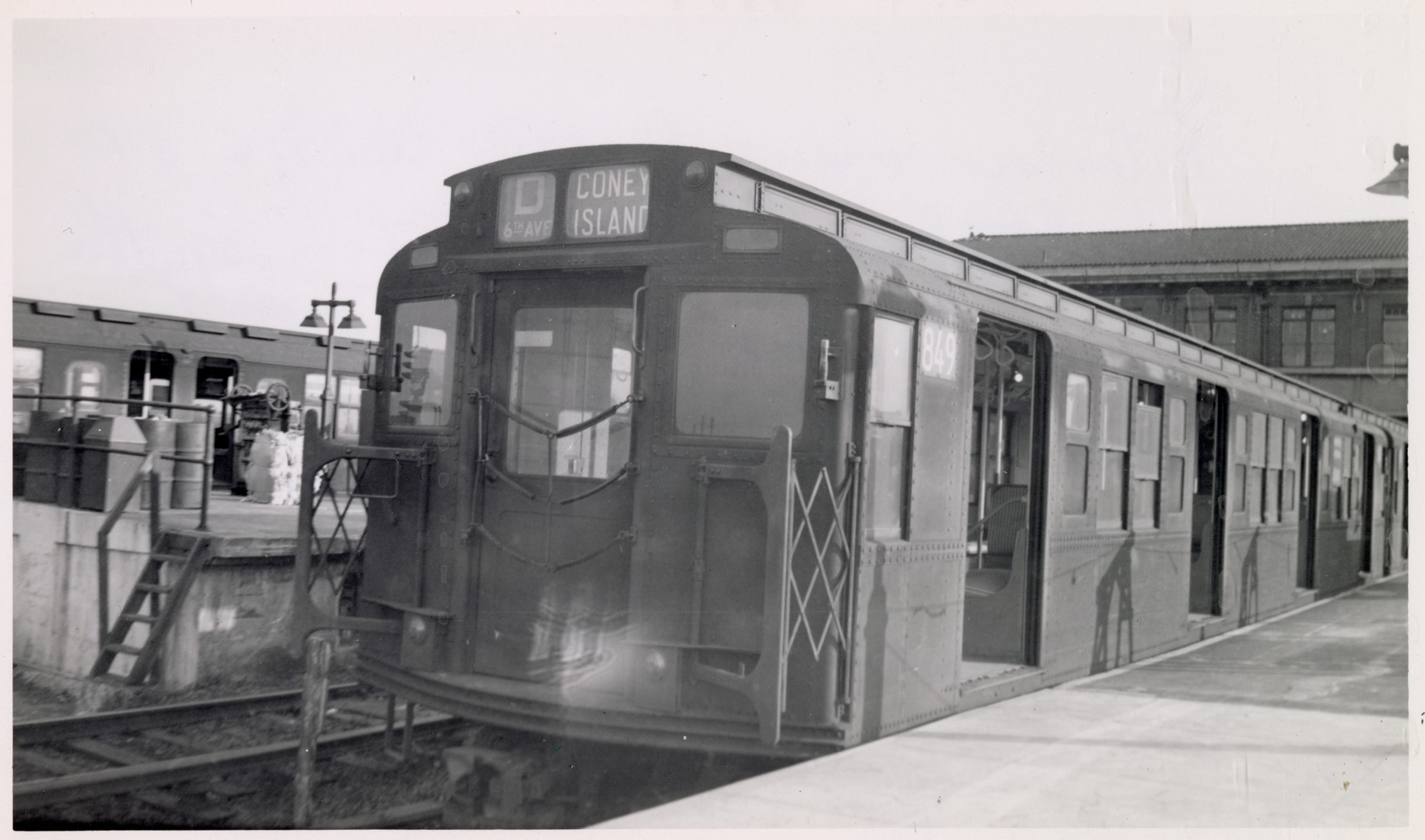 R-4 cars on the first Sunday of D service at Stilwell, 1954