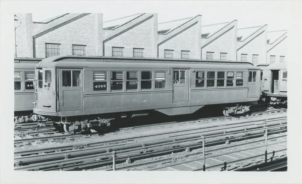 Black and white image of a Lo-V car
