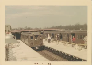 Lo-V cars in The Bronx, 1966
Lonto / Watson Collection
New York Transit Museum
