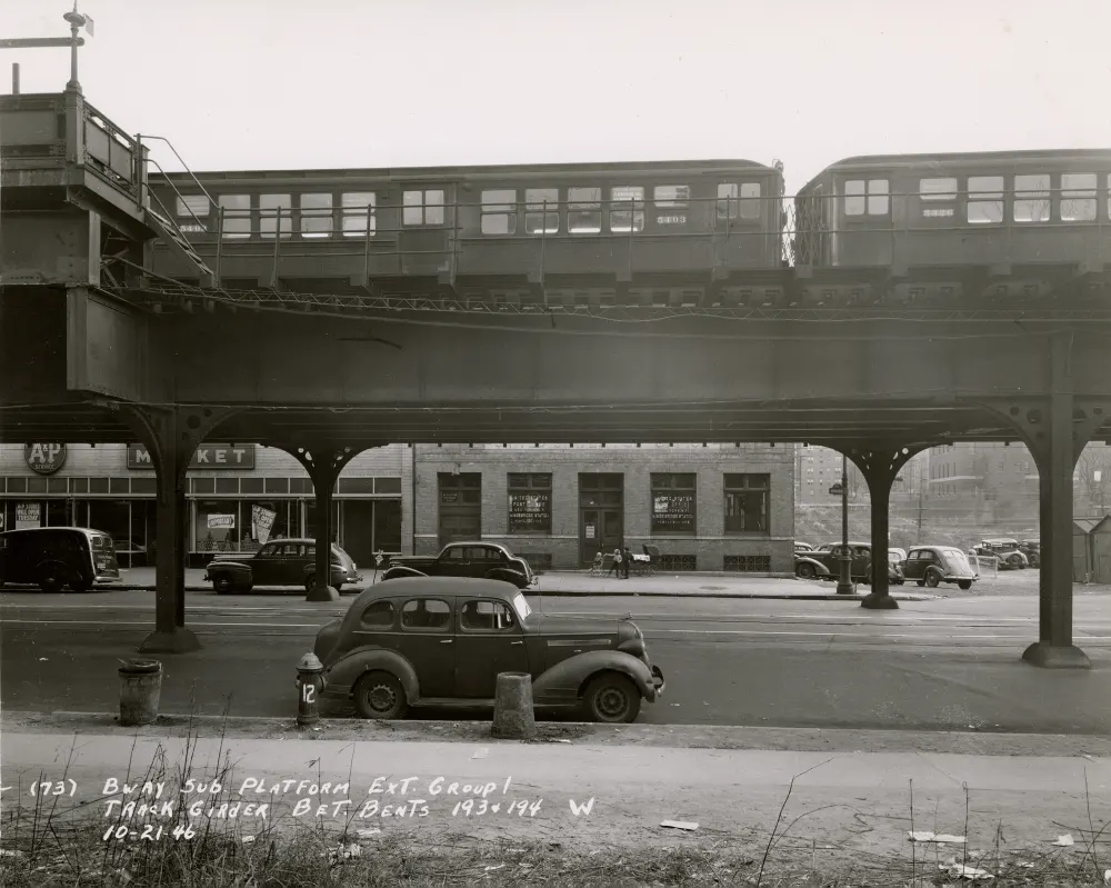 Lo-V car on elevated track in the Bronx