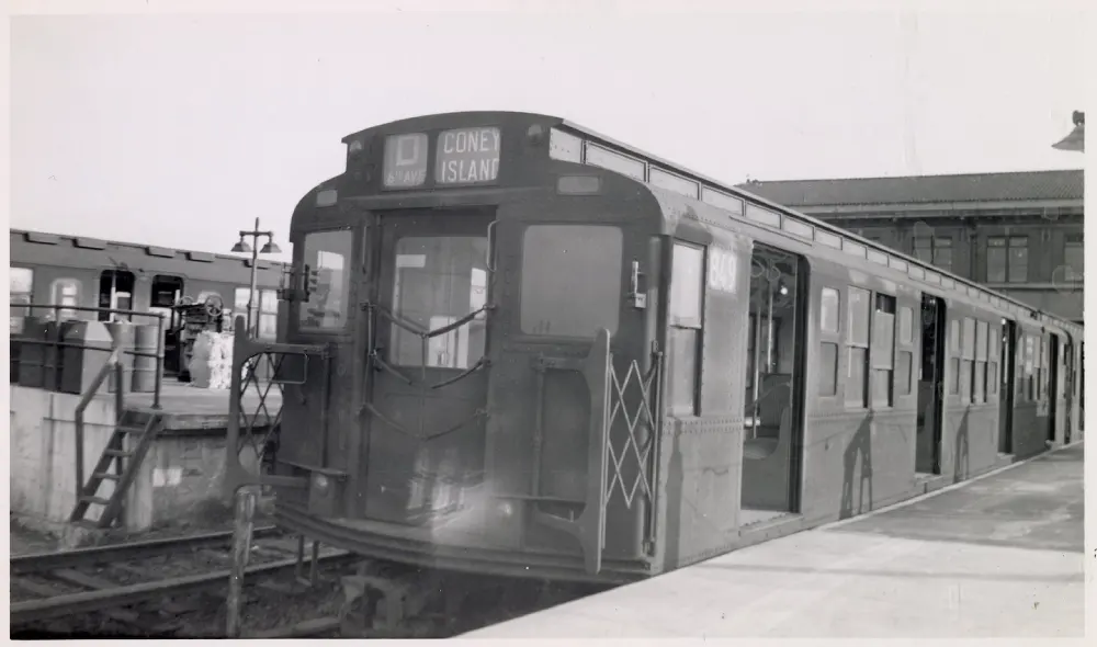 1954 black & white photo of an R4 car at Stillwell Station