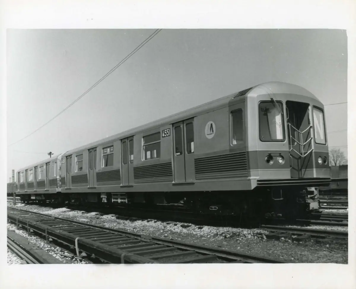 A train of R42 cars on the tracks.