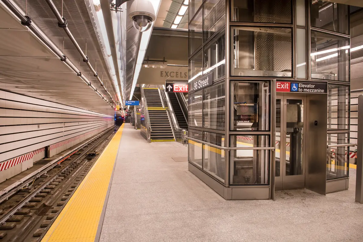 Elevator at 96 St on the Second Avenue Subway